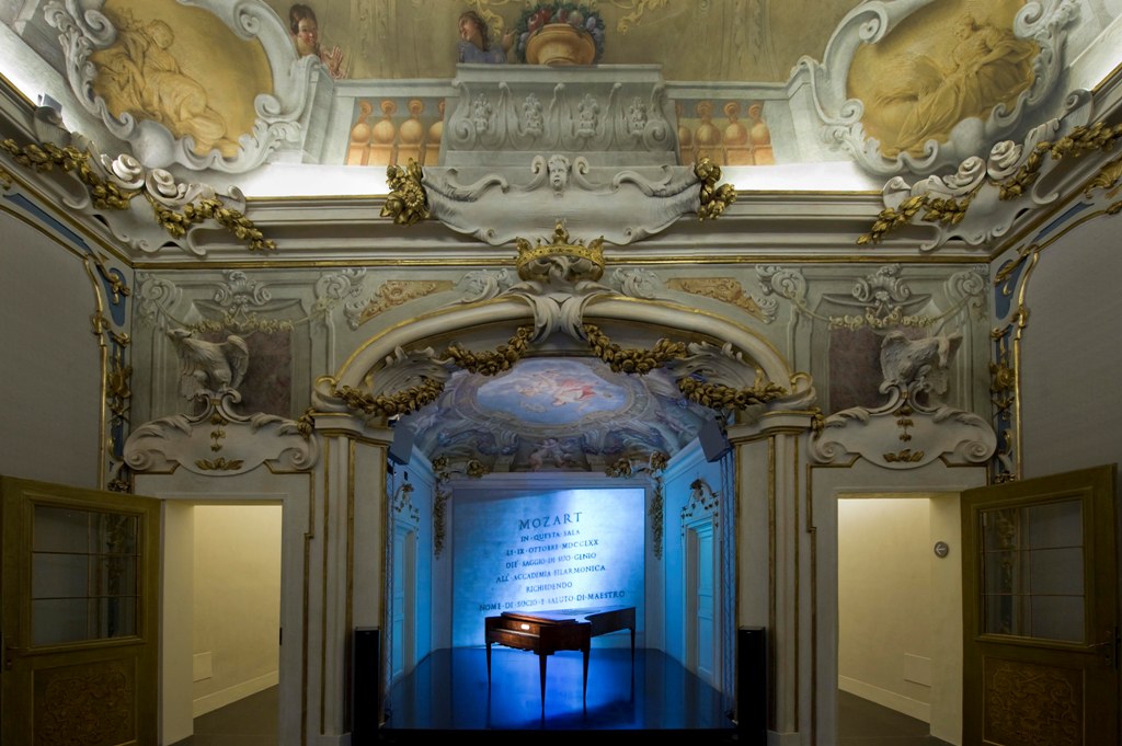 Sala della Musica al Museo della Storia di Bologna